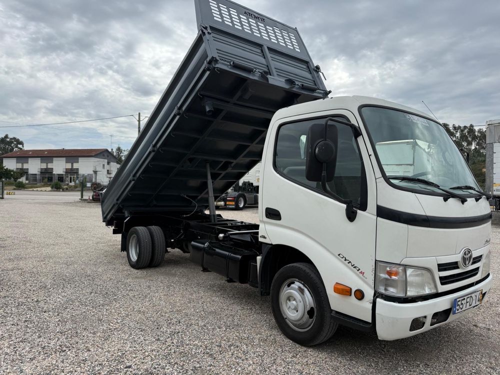 Toyota Dyna Basculante