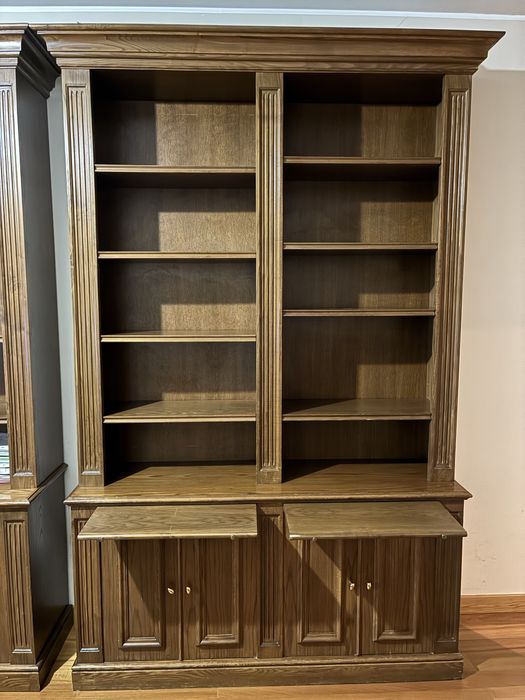 Estante de dois módulos de madeira maciça