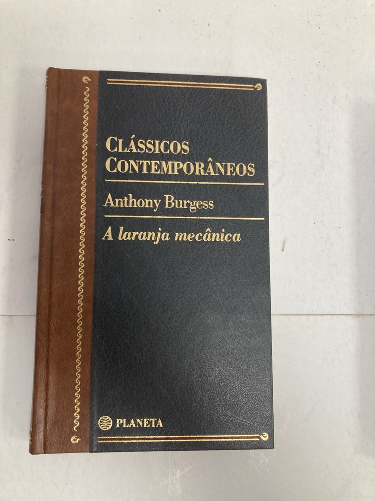Livros Clássicos Modernos, Versículos Satânicos