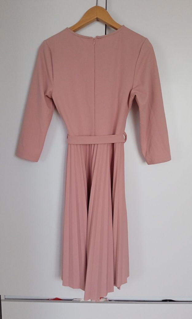 Elegancka sukienka New Collection