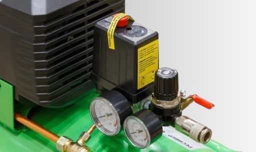 Компрессор воздушный 50 л масляный поршневой ECO AE-501-4