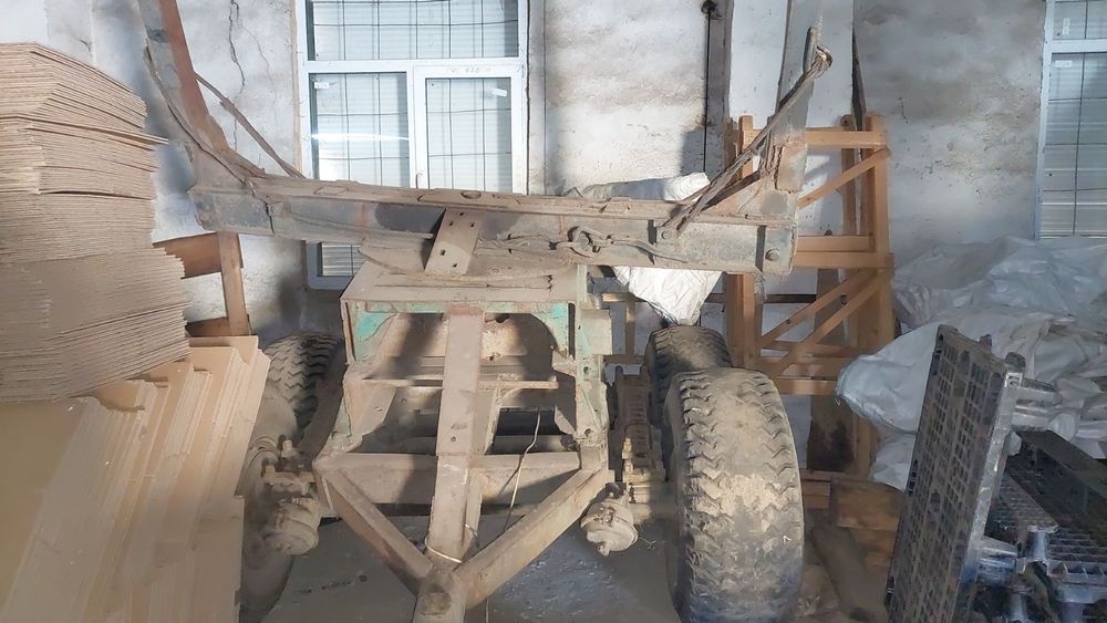 Причіп розпуск лісовозний.