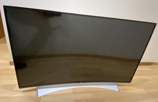 LG Smart TV 55” UHD 4K
