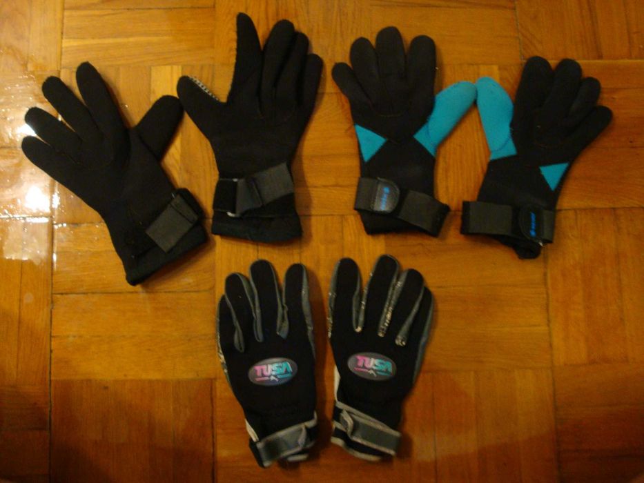 Перчатки неопреновые  , размер L-XL ( 18-21 см) , толщина 5 и 3 мм