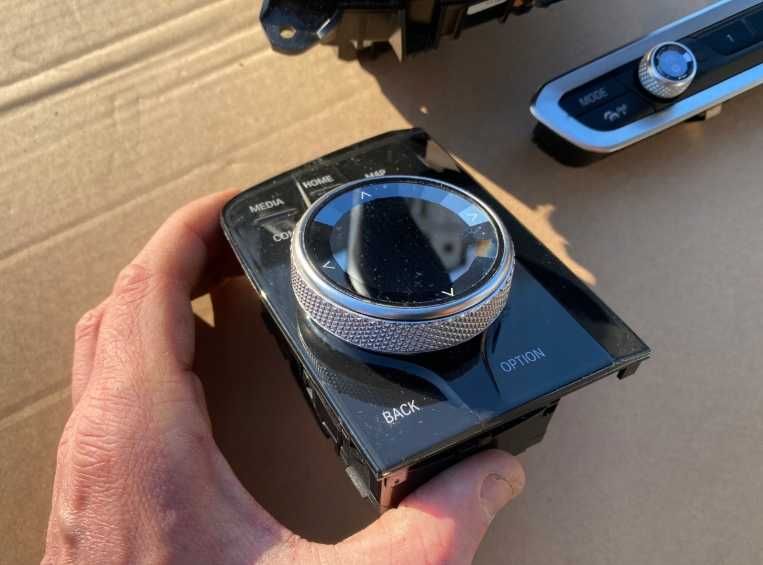 Komplet Galka Kontroler Panel KRYSZTAŁ SZKŁO SVAROVSKI BMW X5 G05 X7