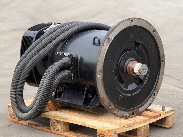 Silnik elektryczny 200 kw do kompresora używany simens