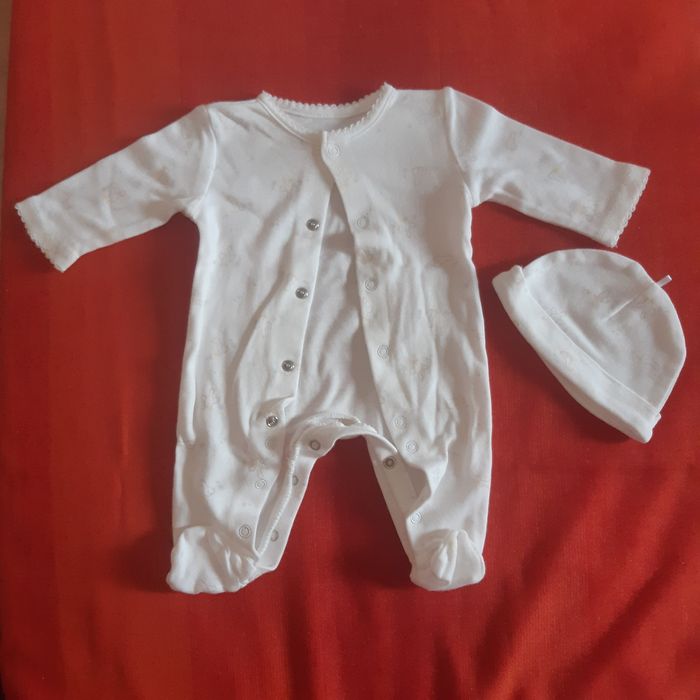 Babygrow com gorro recém nascido