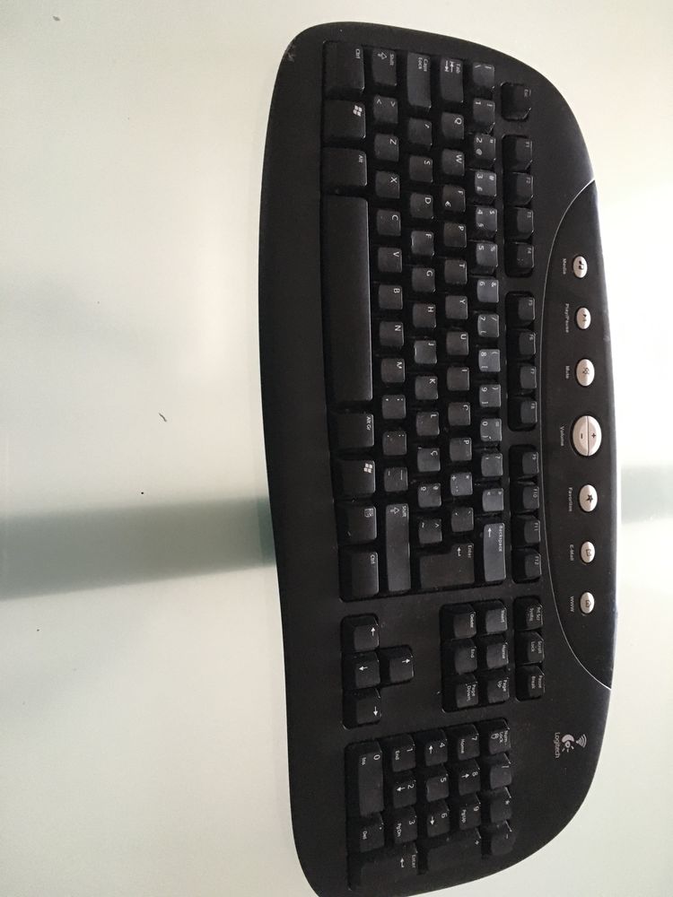 Teclado sem fios LOGITECH