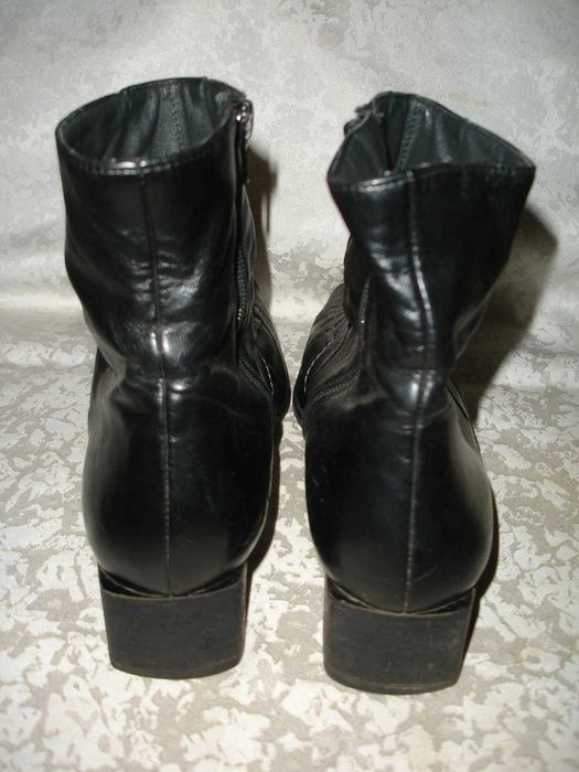 Полусапожки/ПІВЧОБОТИ розміру 6 1/2. ЧОРНІ. Paul Green. Австрія.