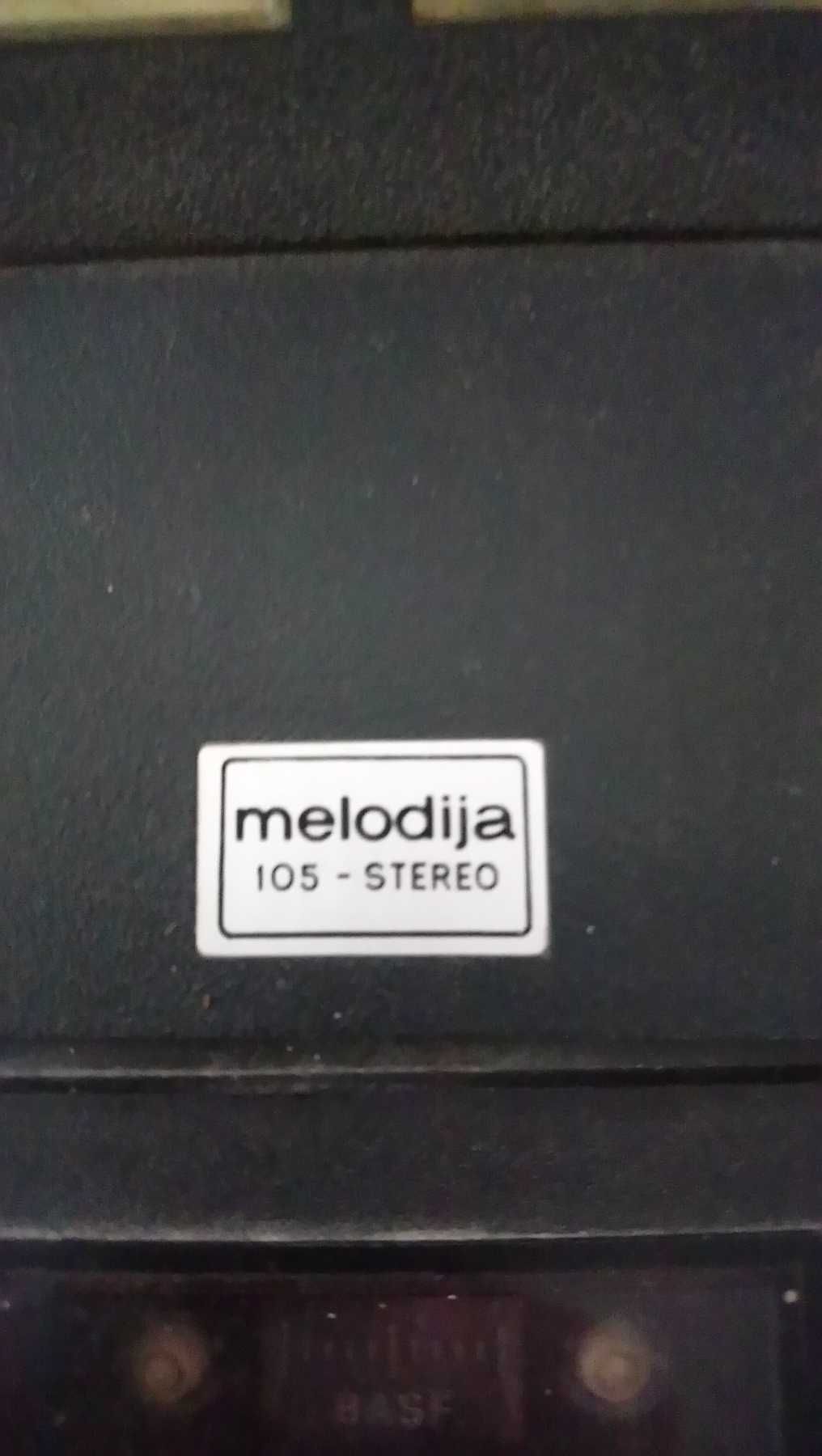 Радиола "Мелодия-105 Stereo"