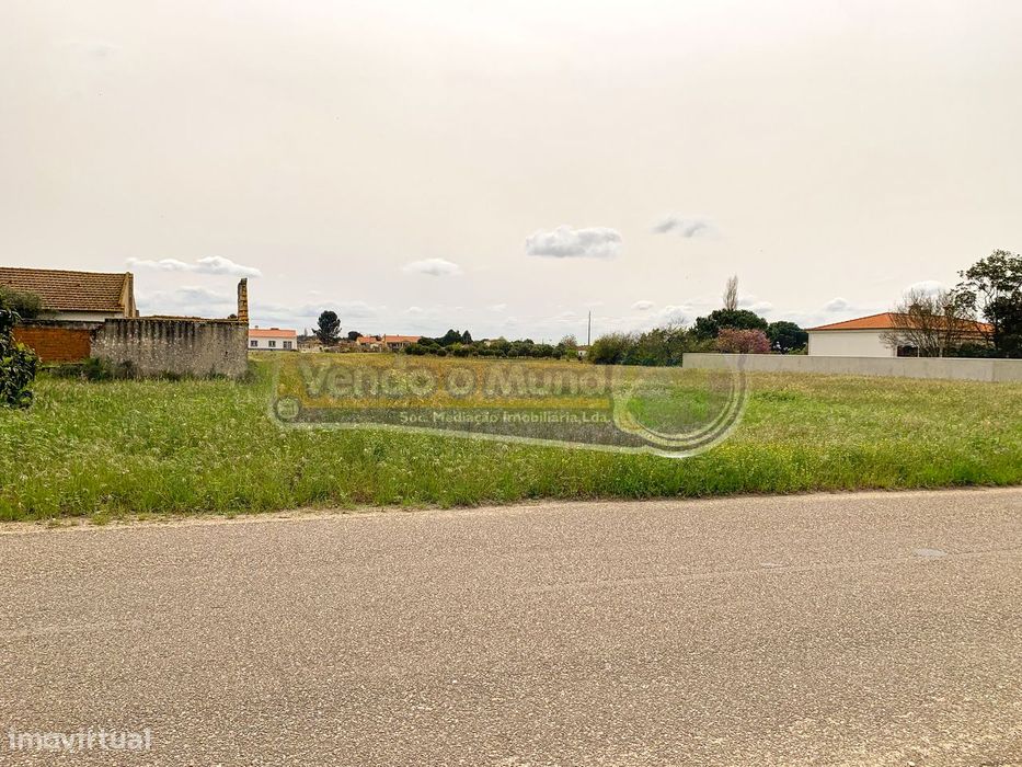 Terreno em Foros de Salvaterra (F674)