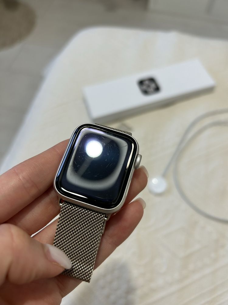 Apple watch SE Gold