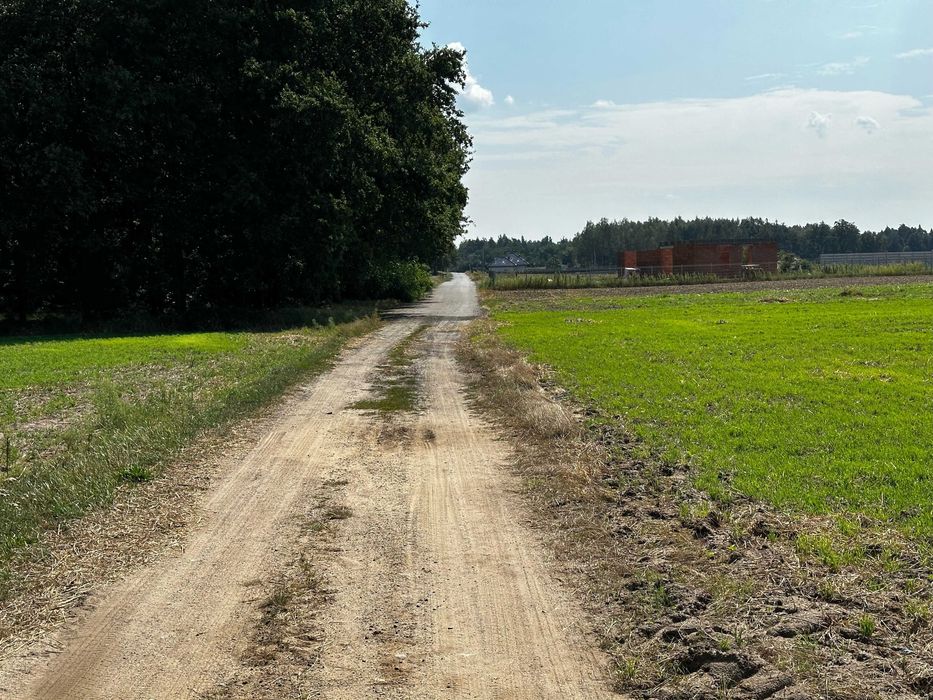 Działki Budowlane uzbrojone 1500m2