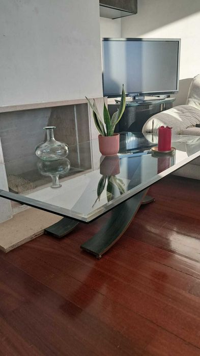 Mesa de centro em vidro