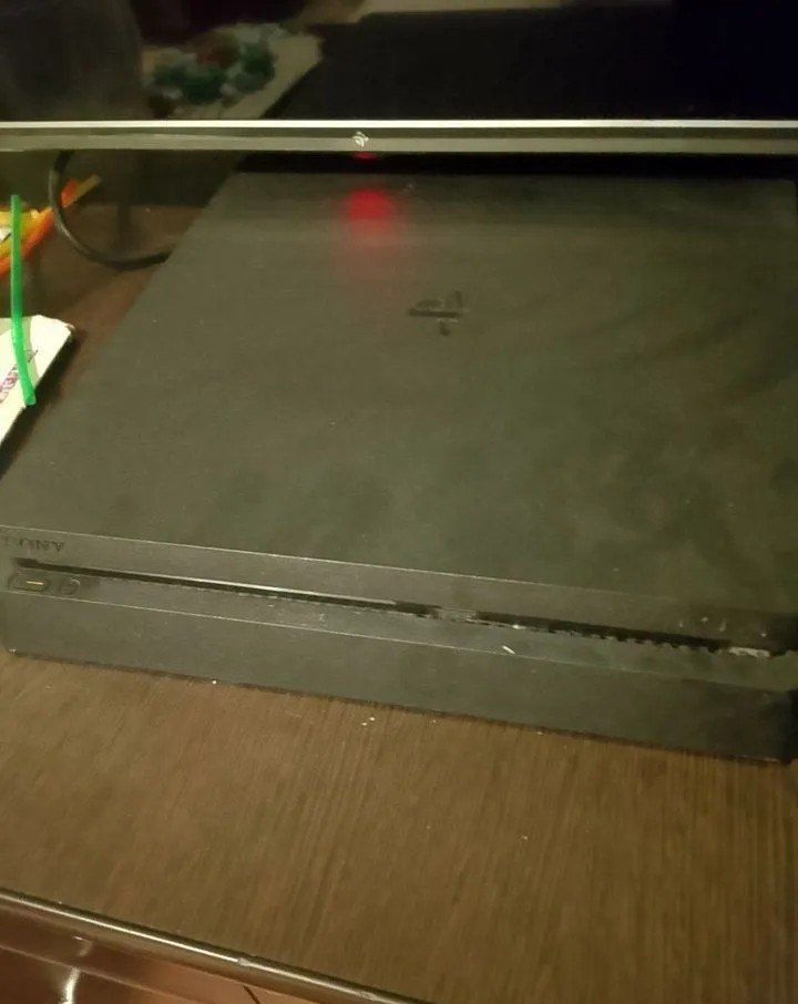 Приставка Sony PlayStation 4 Slim на 1 ТБ