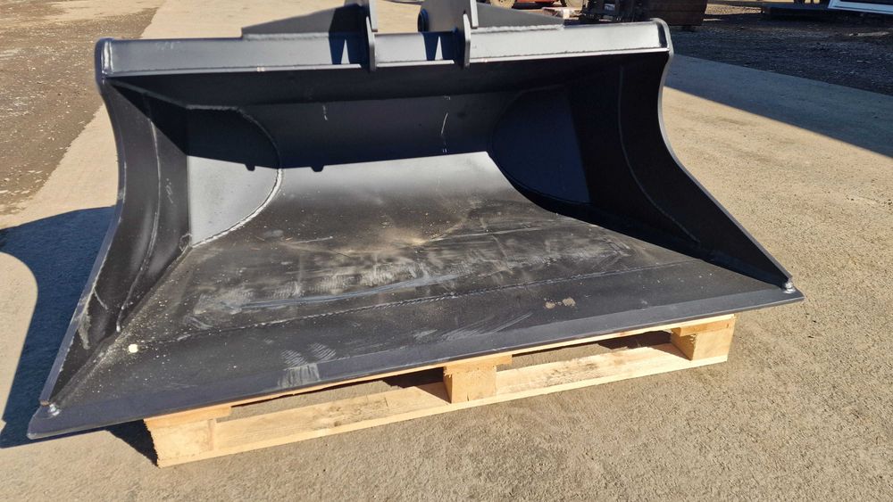 Łyżka skandynawska 150 cm do maszyn 6-10t JCB / CAT / VOLVO/ CASE / NH