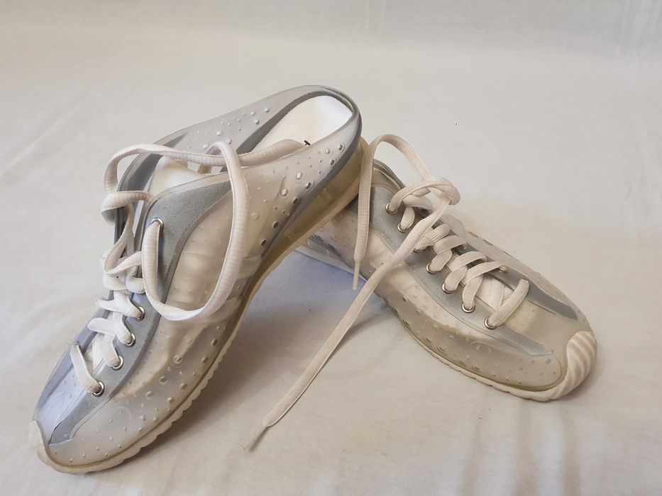 Продам новые женские шлепки-кроссовки Passports.