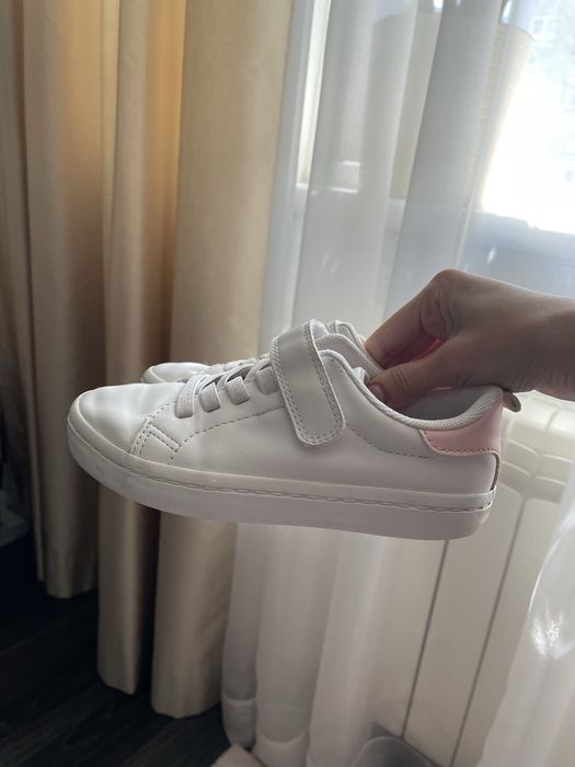 Кеди білі H&M 31 розмір на ніжку 19,5 см устілка 20 см