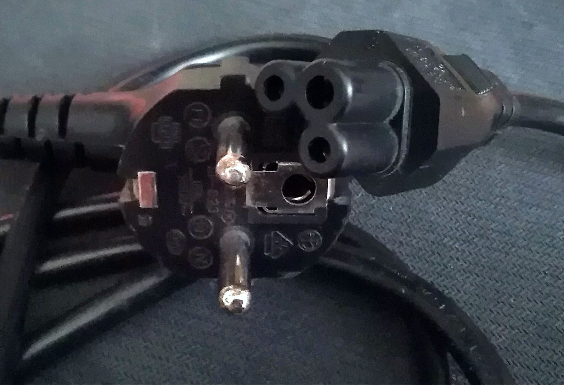 Hipro, Zasilacz do laptopa, Output: 18,5V 3,5A 65W