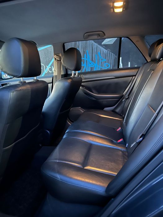 Toyota Avensis 2.2 D-CAT D4D Full Extras 177cv