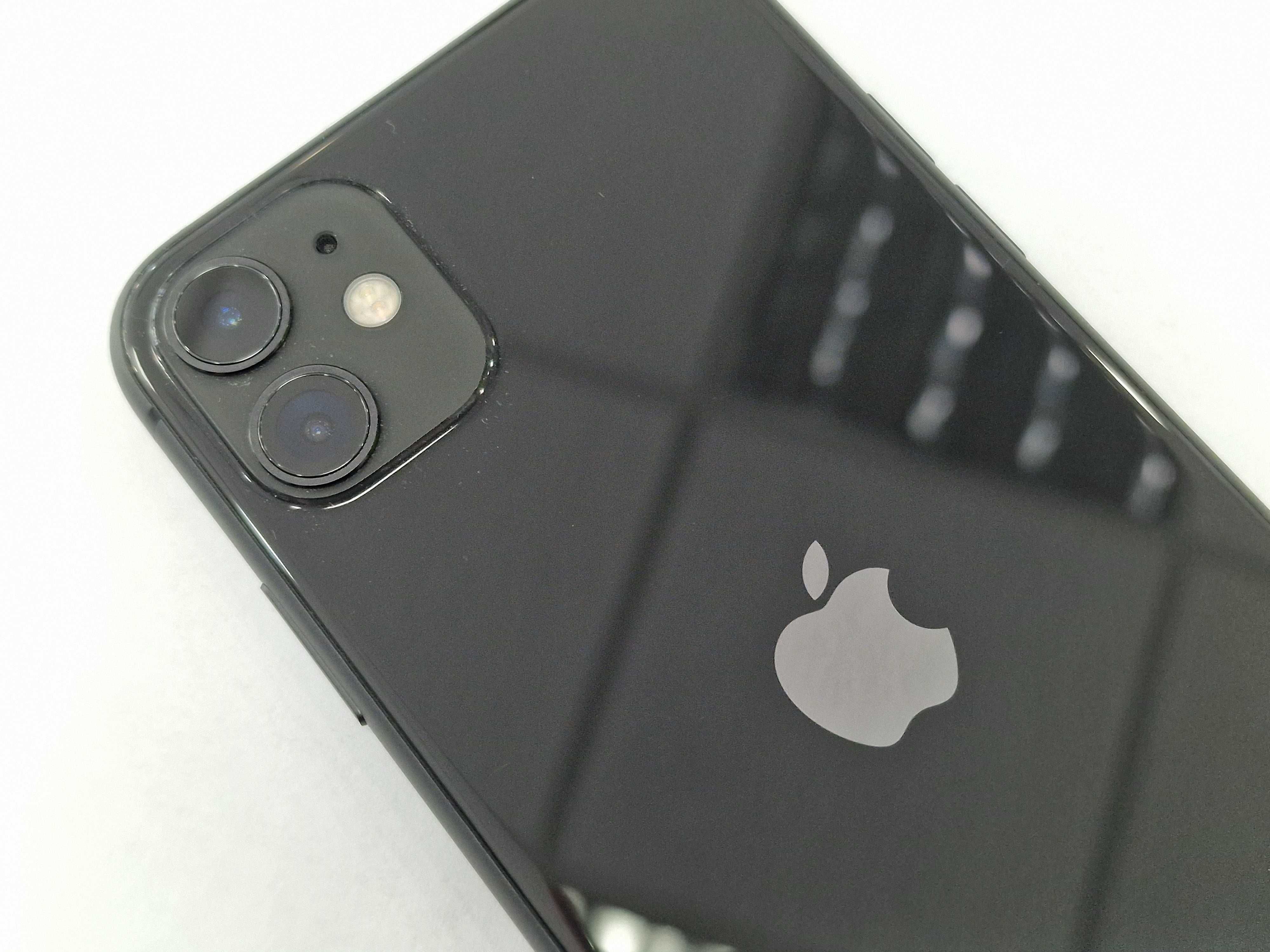 Iphone 11 128GB/ Black/ Czarny/ BAT 100%/ Grade A-/ Gwarancja + ładowa