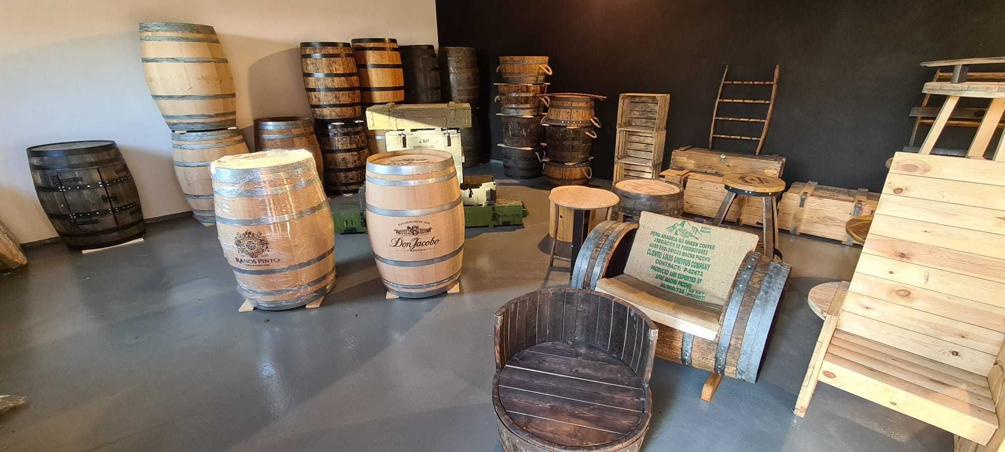 Donica z Beczki dębowej po whisky z uchwytami lub bez , duże donice