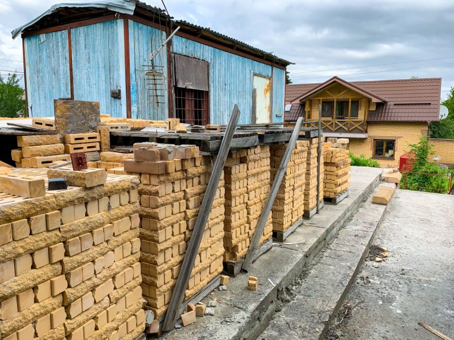 Глеваха.Продаж ансамблю з жилого комплексу на одній земельній ділянці