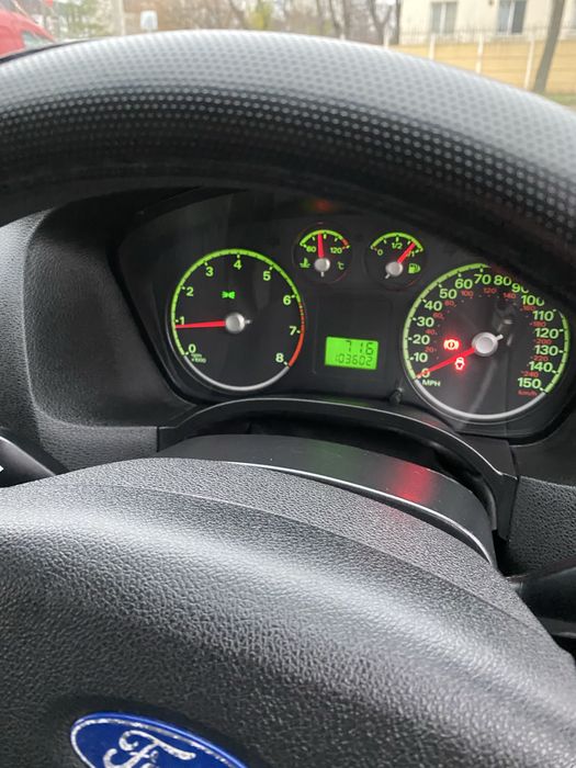 Доглянуте обслужене авто з невеликим пробігом