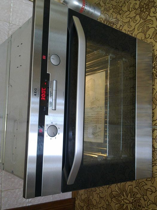 AEG-Electrolux духовой шкаф,топ модель,идеал,оригинал. Made in Germany
