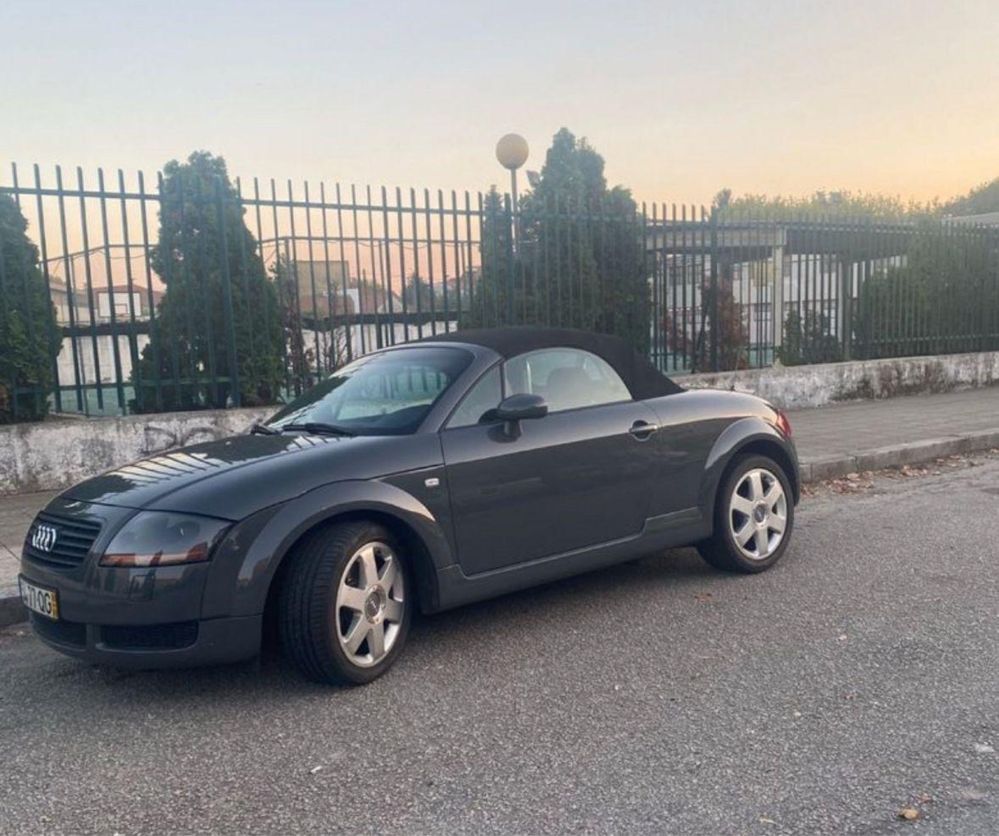 Audi tt modelo basebol