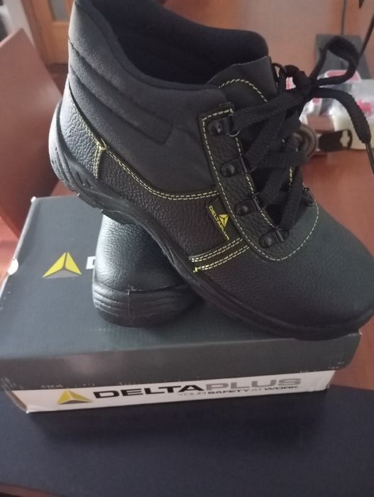 Botas de segurança novas tam. 40