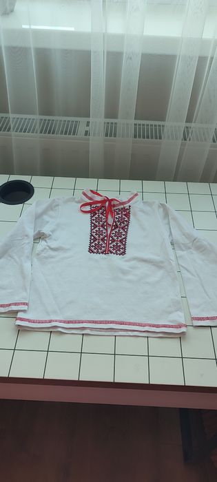 Продам вишиванку, трикотажна перед вишитий .