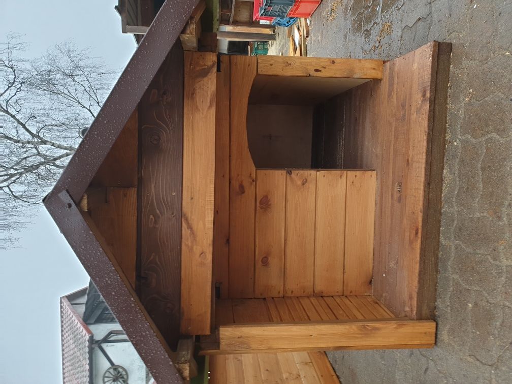 Duża buda dla psa