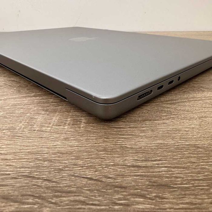 Macbook Pro 16" 2021 M1 Pro / 16Gb DDR5 / SSD 512Gb  (код: M0931)