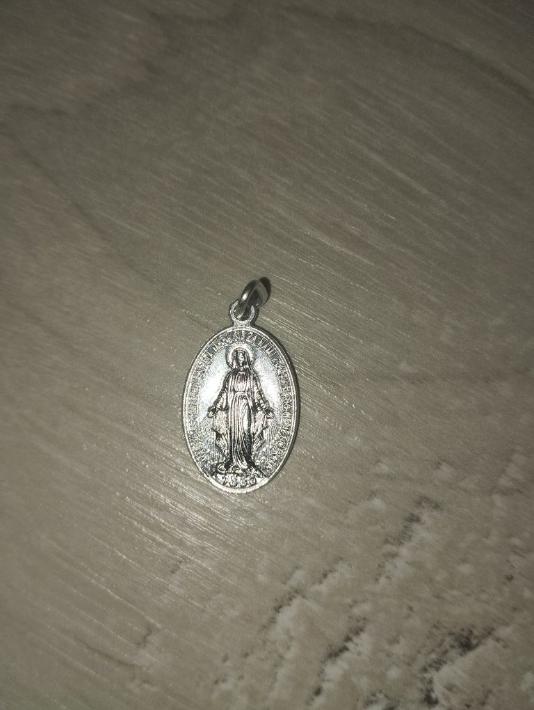 Medalik Matka Boska Fatimska