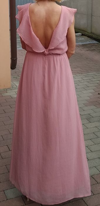Sukienka pudrowy róż, gole plecy. Długa