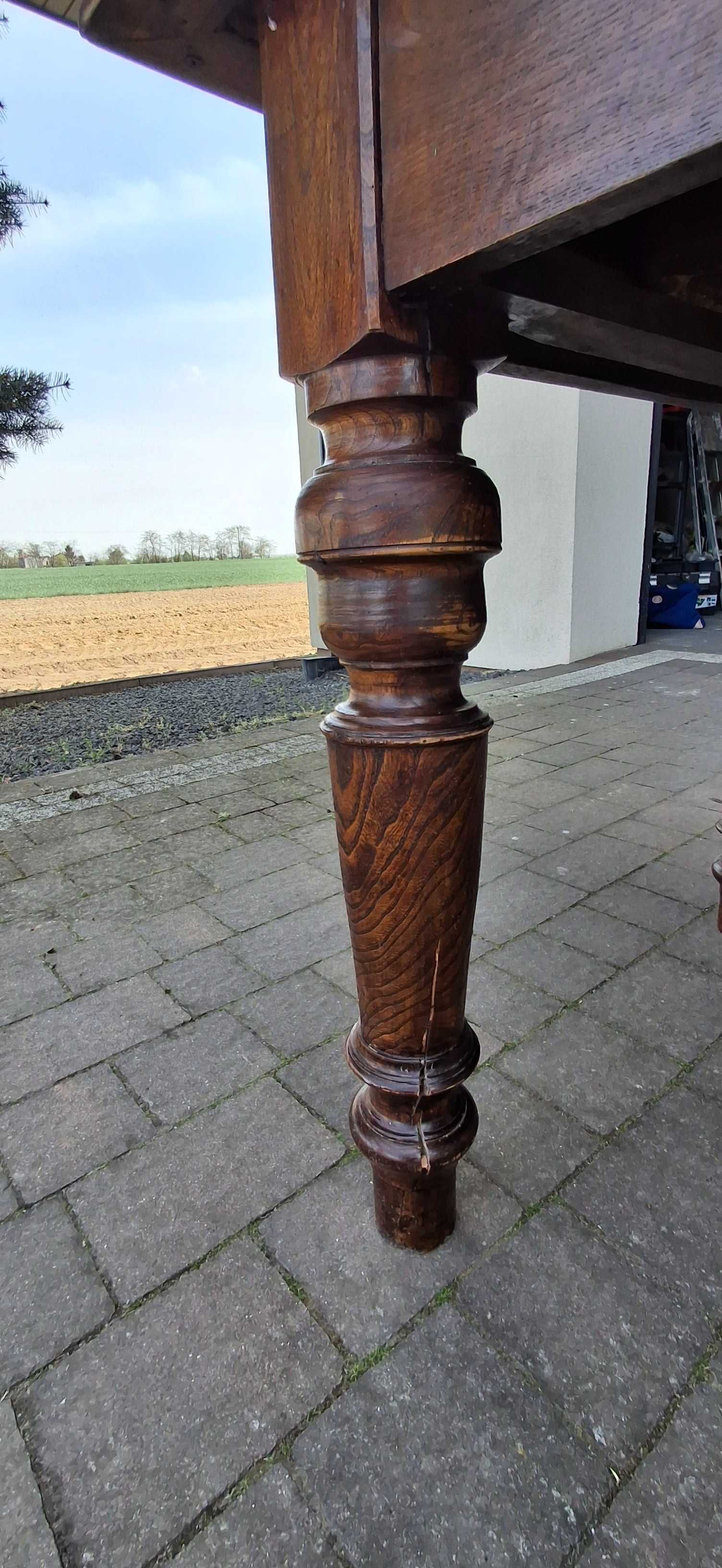 Stary klasyczny dębowy stół (antyk/vintage)
