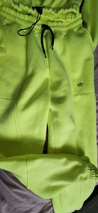 Dres damski korona