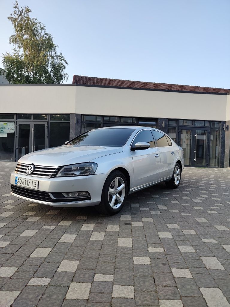 Продам Passat B7 2.0TDI Sedan 2012 Європа