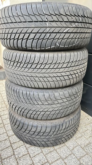 Bridgestone Blizzak LM001 run flat BMW