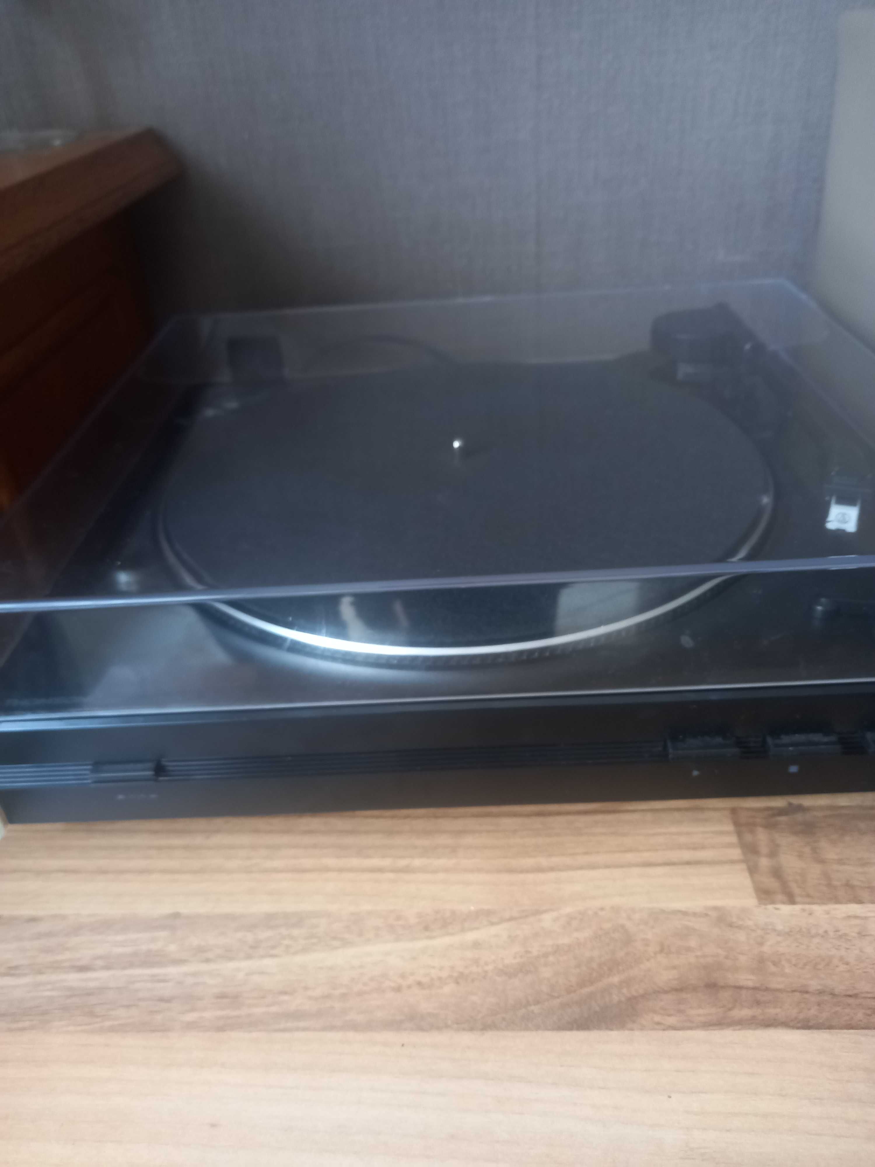 Sprzedam Gramofon w pełni automatyczny Thomson TT350
