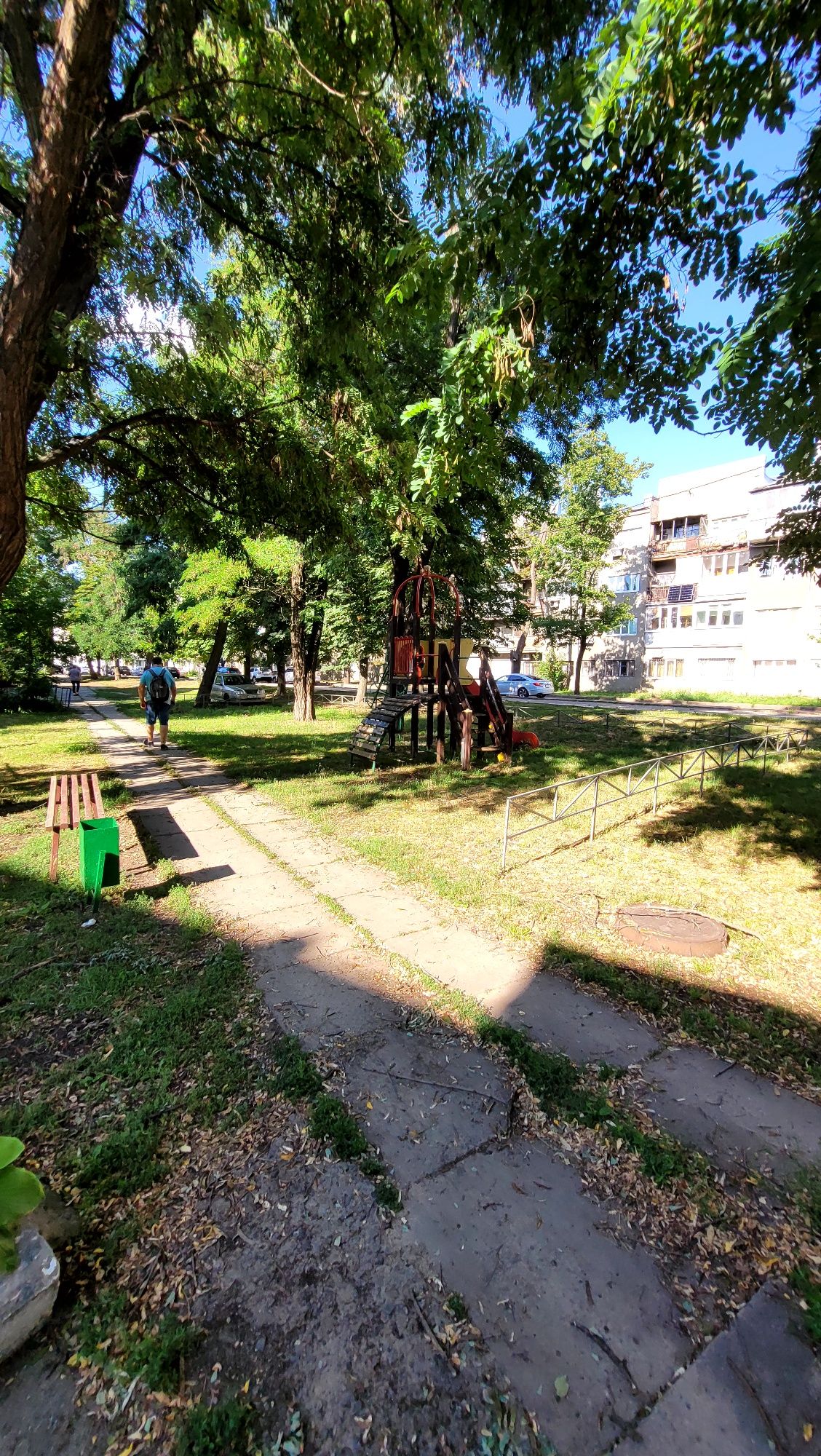 Продам гостинку 24.5м на 2м эт, Героев Харькова, 122, метро Заводская