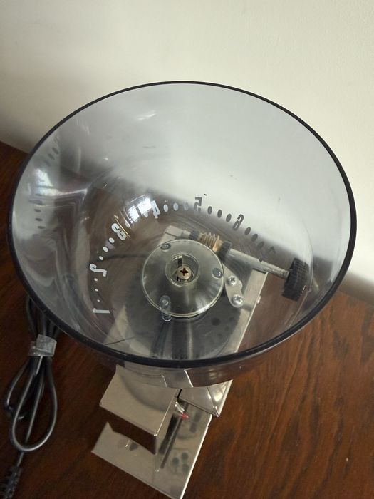 Młynek do kawy Lelit Fred