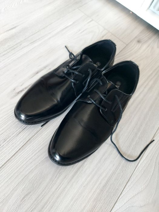 Bardzo ładę buty dla chlopca