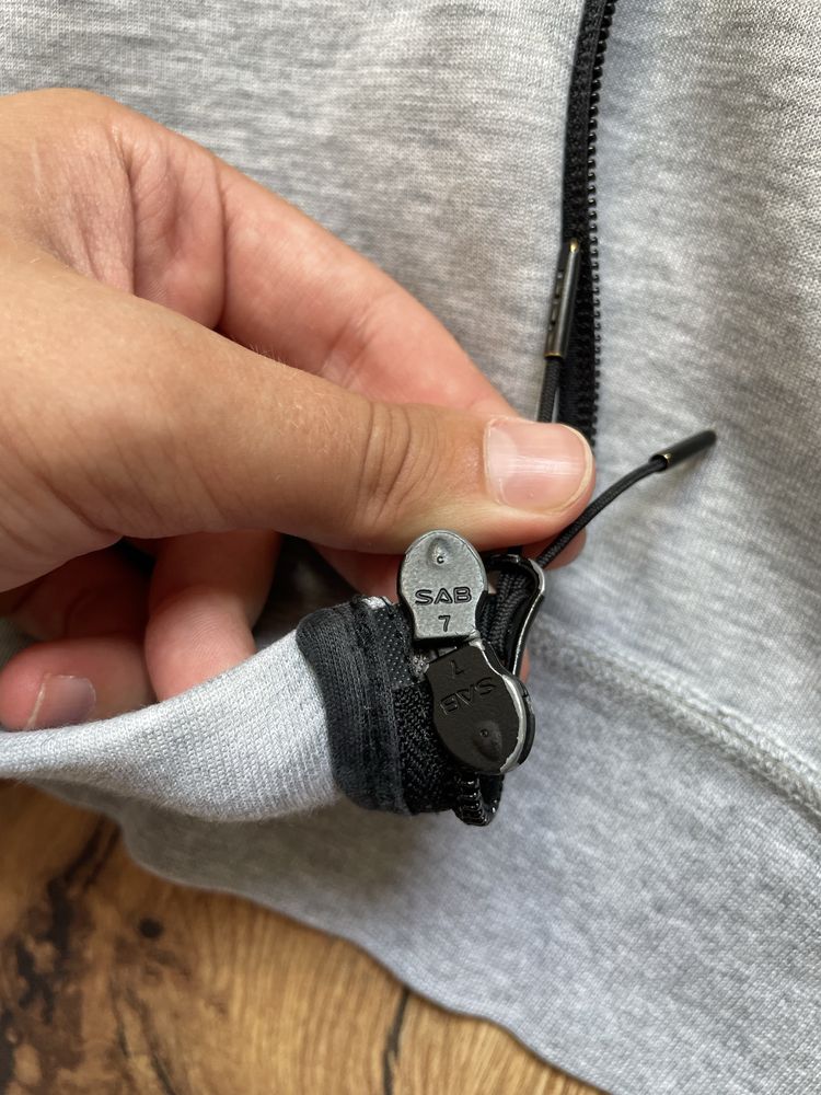 zip hoodie nike tech fleece