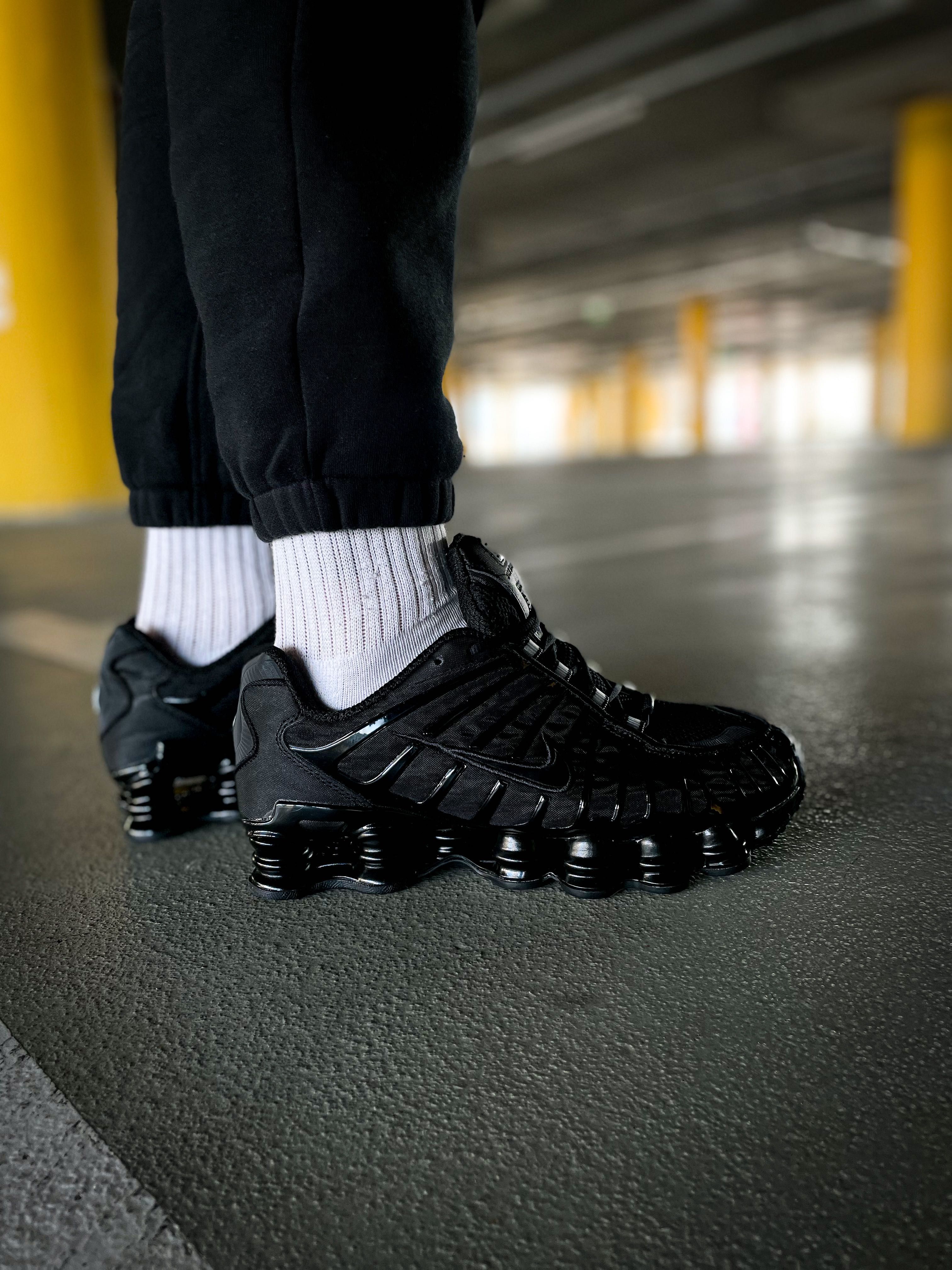 Мужские кроссовки Nike Shox TL 'Triple Black" Размеры 41-45