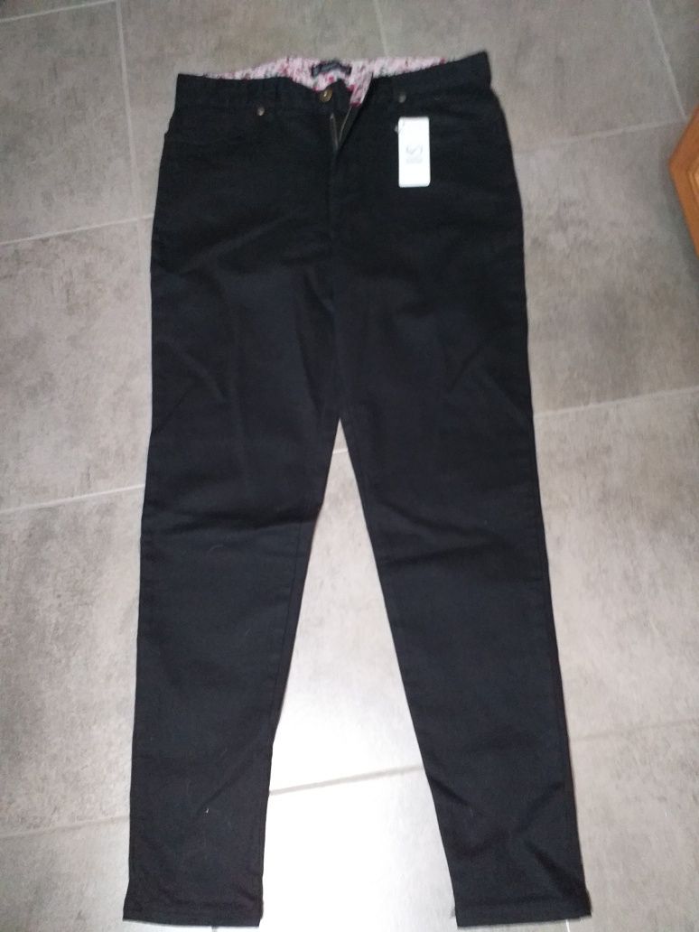 Spodnie damskie jeansowe, nowe, czarne r. S