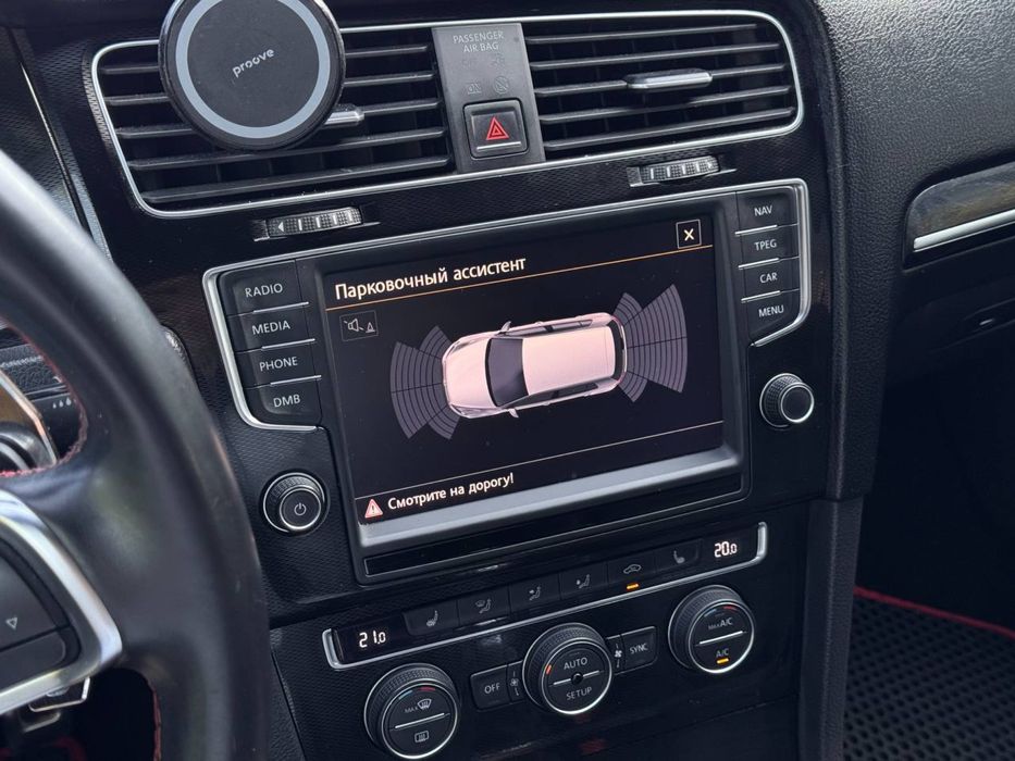 Volkswagen Golf GTI 7