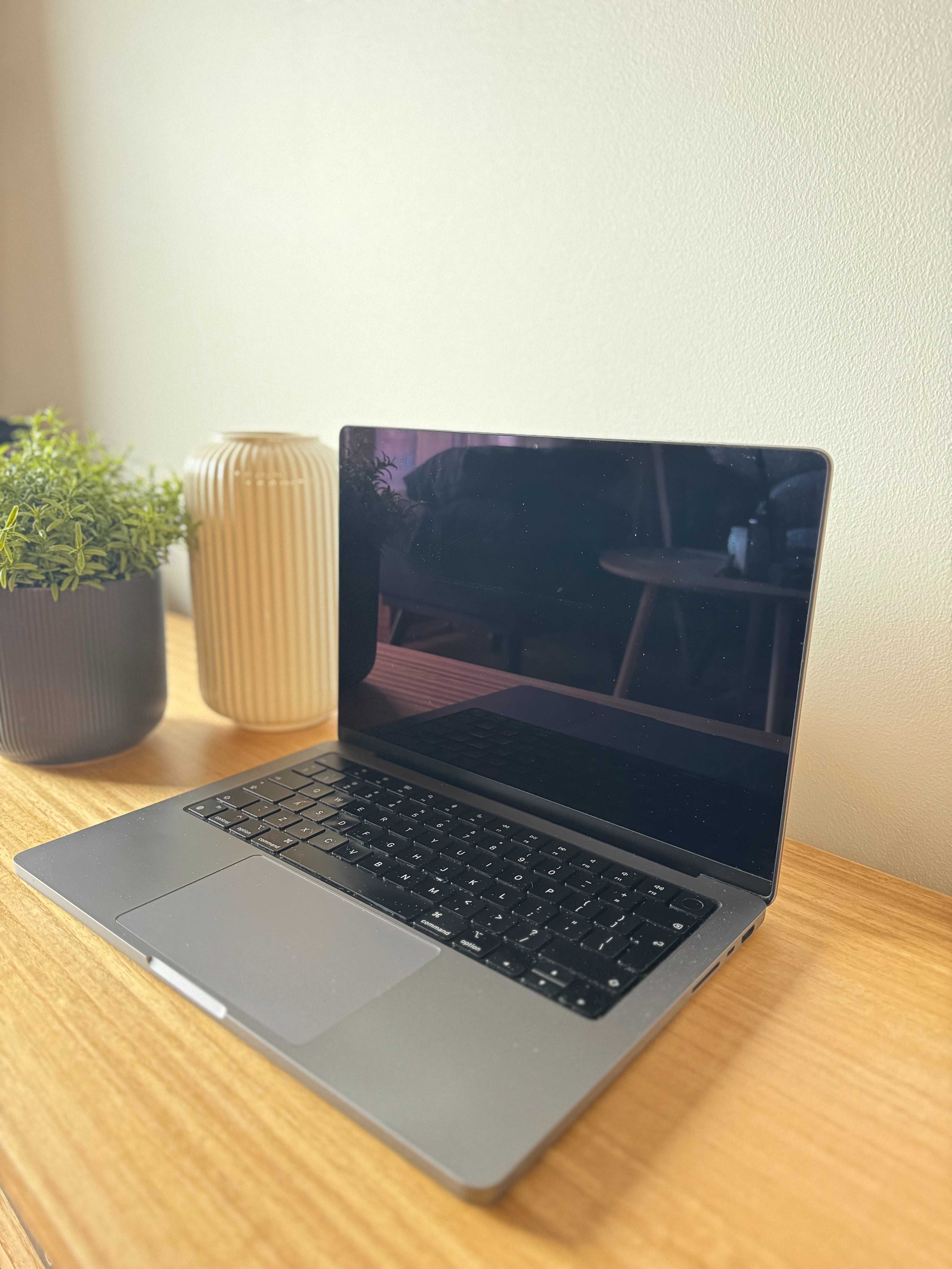 Laptop APPLE MacBook Pro 14,2" M2 Max 32GB RAM 1TB SSD macOS Szary