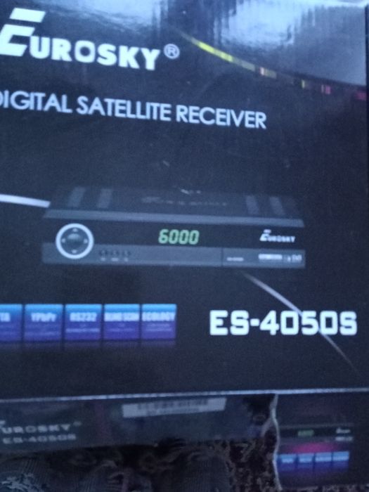 Продам тюнер ES-4050S